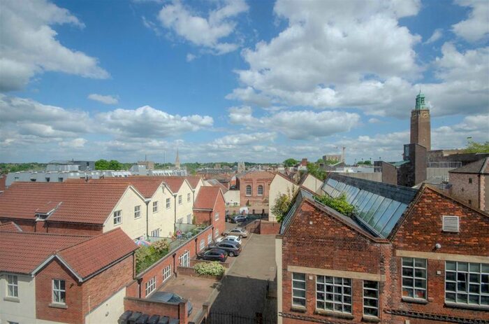 2 Bedroom Flat To Rent In Vantage House, Norwich, NR2