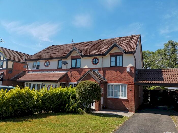 2 Bedroom Property To Rent In Llwyn Onn, Tyla Garw, Pontyclun, CF72