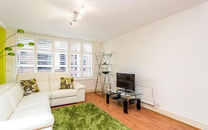 1 Bedroom Flat To Rent In Porchester Place, Paddington, London, W2