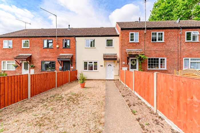 3 Bedroom Terraced House For Sale In Woodland Close, Thetford, IP24