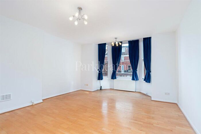 2 Bedroom Flat To Rent In Canfield Gardens, South Hampstead, NW6