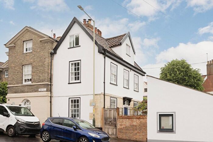 3 Bedroom End Of Terrace House For Sale In Cow Hill, Norwich, Norfolk, NR2