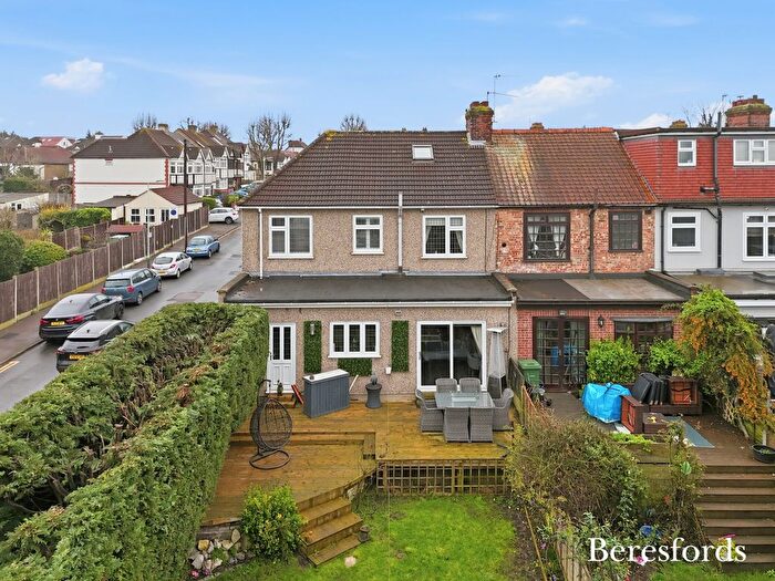4 Bedroom End Terrace House For Sale In Dorset Avenue, Romford, RM1