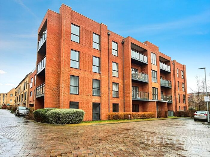 1 Bedroom Flat For Sale In Thread Street, Hackbridge, SM6