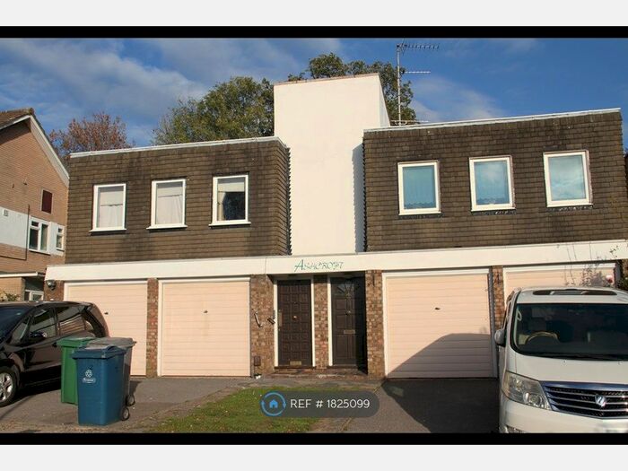 2 Bedroom Maisonette To Rent In Ashcroft, Stanmore, HA7