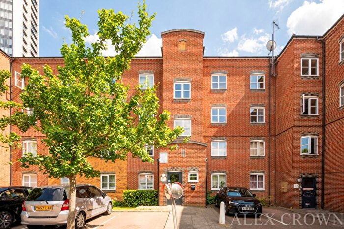 2 Bedroom Apartment To Rent In Otter Close, Blaker Road, Stratford, E15