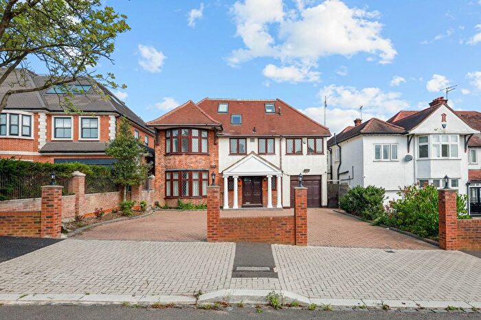 7 Bedroom Detached House To Rent In Buckingham Avenue, Whetstone, N20