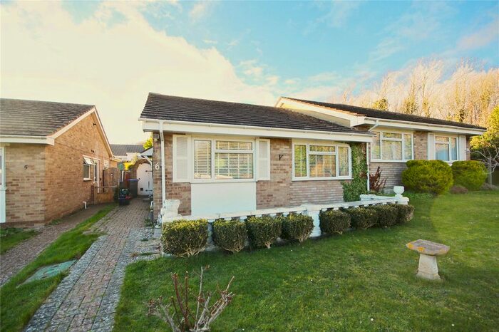 2 Bedroom Bungalow To Rent In Marjoram Place, Shoreham-By-Sea, West Sussex, BN43