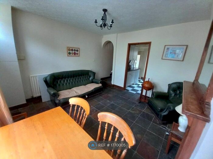 3 Bedroom Terraced House To Rent In Wesley Place, Bristol, BS8