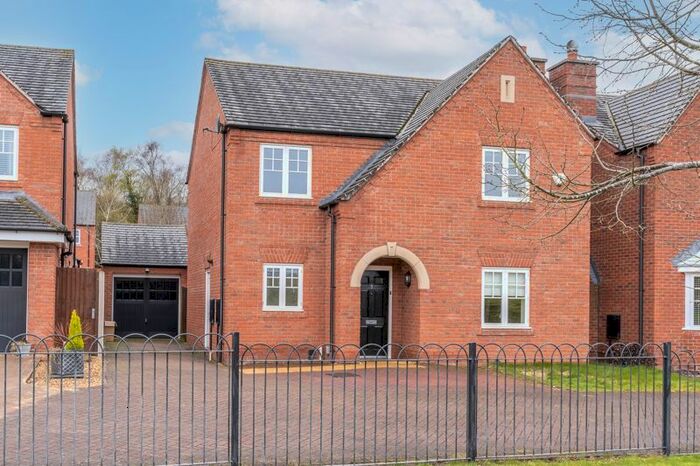 4 Bedroom Detached House To Rent In Wallett Drive, Muxton, Telford, TF2