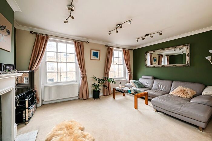 4 Bedroom Flat To Rent In Balcombe Street, Marylebone, London, NW1