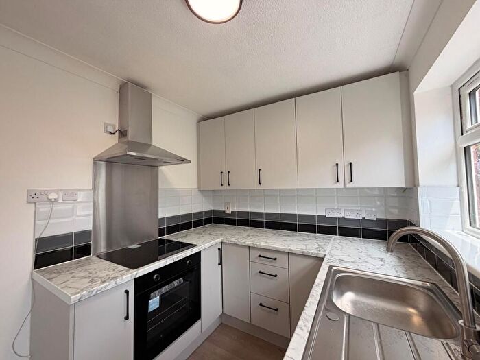 2 Bedroom Terraced House To Rent In Readers Walk, Birmingham, B43