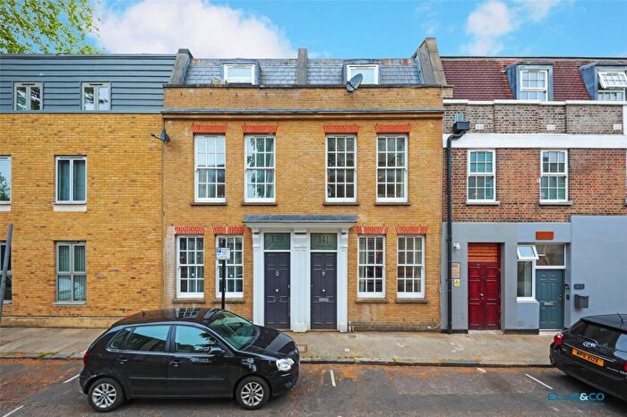 3 Bedroom Terraced House To Rent In Whitehorse Road, London, E1