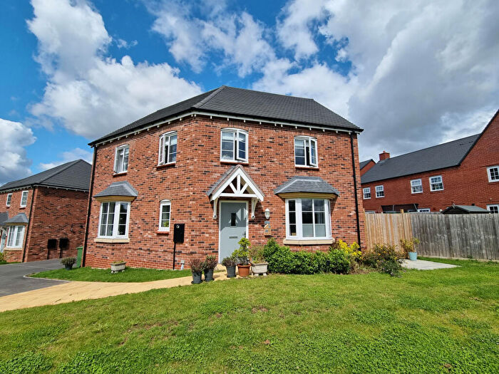 4 Bedroom Detached House For Sale In The Locks, Long Itchington, CV47