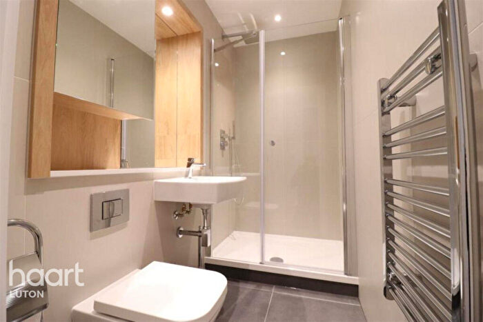 2 Bedroom Apartment To Rent In Laporte Way, Luton, LU4