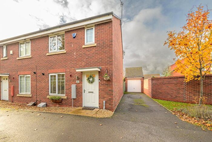3 Bedroom Semi Detached House For Sale In Morrow Way, Wollaston, Stourbridge, DY8
