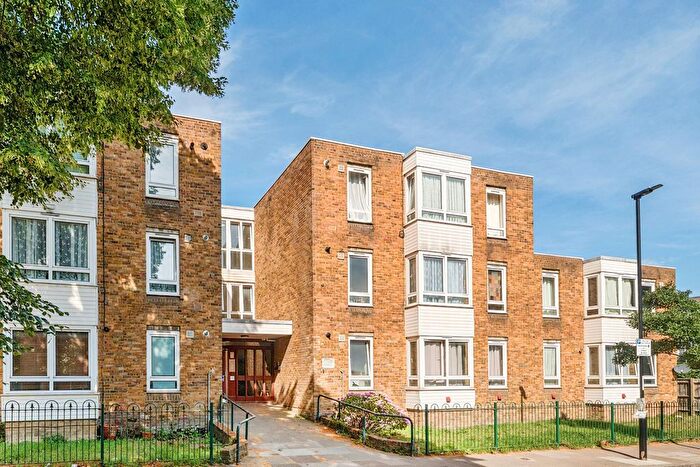 1 Bedroom Flat For Sale In Hassendean Road, London, SE3