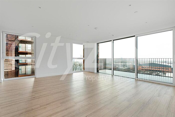 3 Bedroom Flat To Rent In Quay Walk, Wembley, HA0