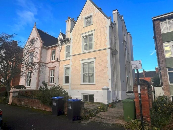 1 Bedroom Flat To Rent In Russell Terrace, Leamington Spa, Warwickshire, CV31