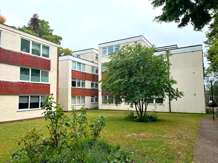 1 Bedroom Flat To Rent In Oakcroft Court, London, SE3