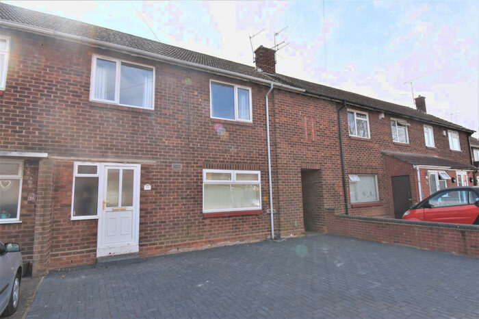 4 Bedroom Terraced House To Rent In Nevill Close, Leamington Spa, CV31