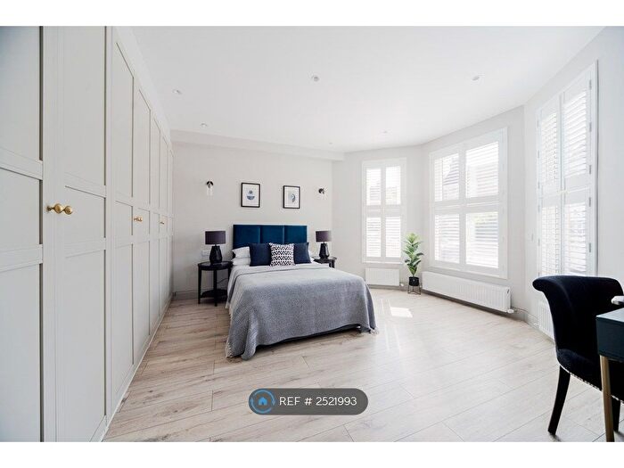3 Bedroom Maisonette To Rent In Albert Road, London, N22