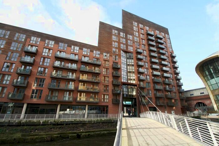 1 Bedroom Flat To Rent In Wharf Approach, Leeds, West Yorkshire, Uk, LS1
