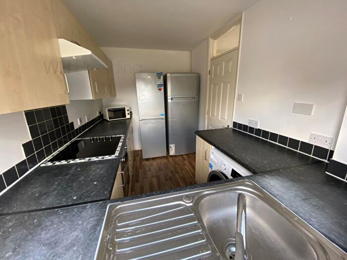 5 Bedroom Semi-Detached House To Rent In Headcorn Drive, Canterbury, CT2