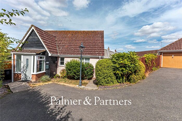 2 Bedroom Bungalow For Sale In Potters Brook, Framlingham, Suffolk, IP13