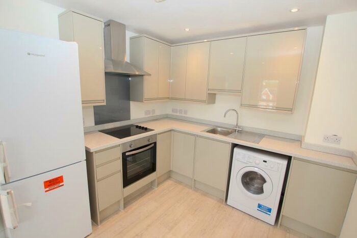 1 Bedroom Apartment To Rent In Knaphill, GU21
