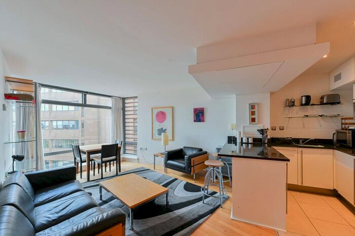 1 Bedroom Flat To Rent In Albert Embankment, Vauxhall, London, SE1