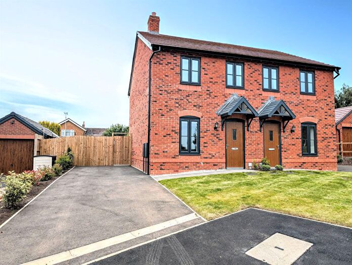 2 Bedroom Semi-Detached House For Sale In Tame View, Elford, Tamworth, B79