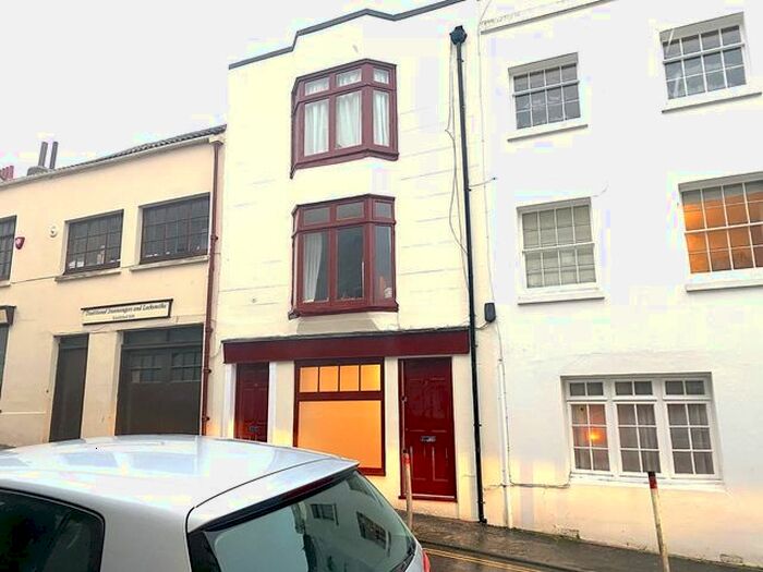 Studio To Rent In Little Western Street, Brighton, BN1