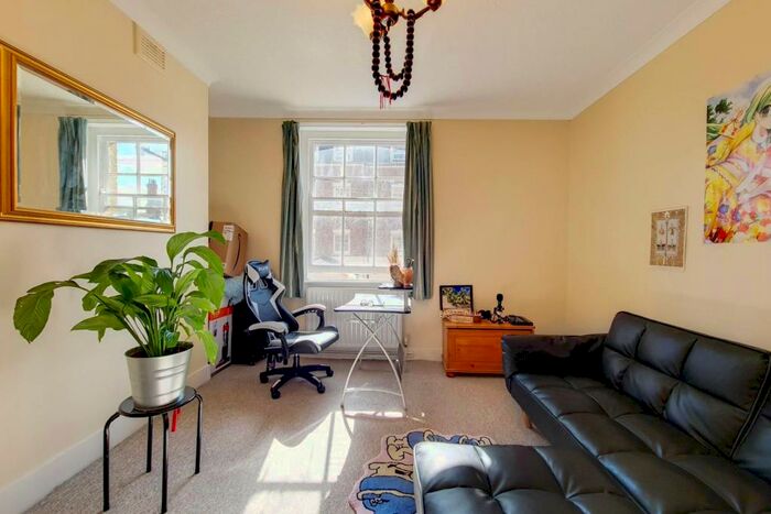 1 Bedroom Flat To Rent In Welwyn Street, Bethnal Green, London, E2