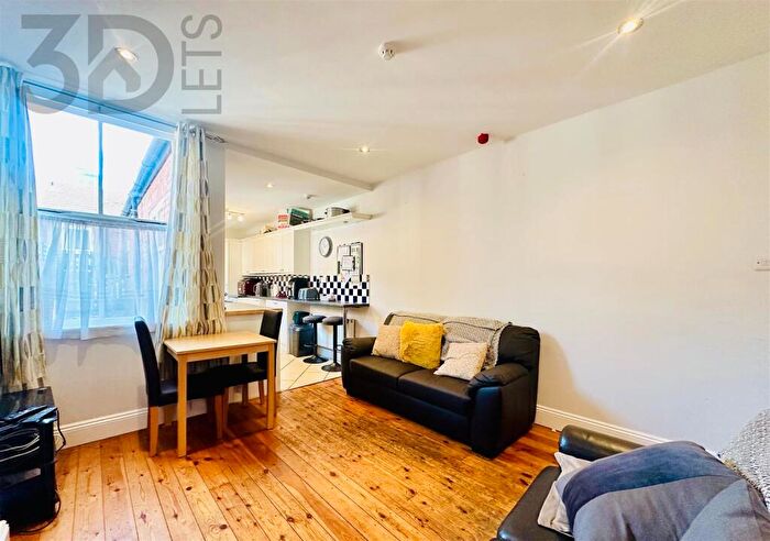 4 Bedroom Terraced House To Rent In Radford Boulevard, Nottingham, NG7