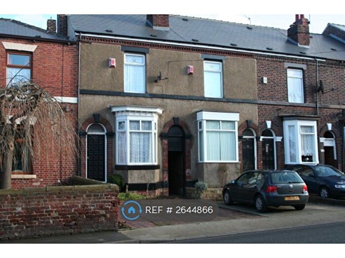 3 Bedroom Terraced House To Rent In City Road, Sheffield, S2