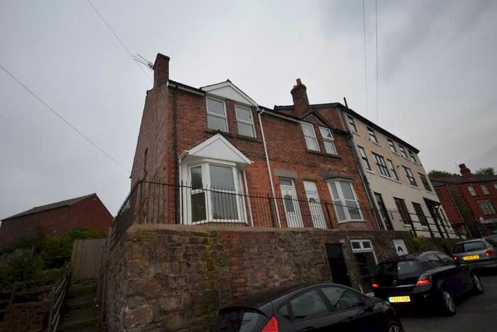 2 Bedroom Property To Rent In Alyn Crescent Caergwrle, LL12