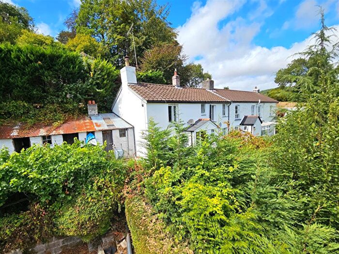 2 Bedroom Cottage For Sale In Newbridge, Gunnislake, PL18