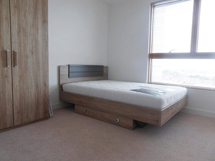 2 Bedroom Apartment To Rent In Hewitt, Alfred Street, Reading, RG1