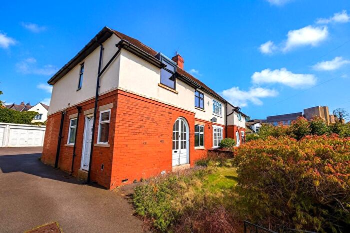 4 Bedroom Semi Detached House For Sale In Well Head Lane, Halifax, HX1