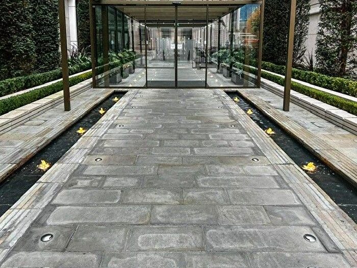 1 Bedroom Flat To Rent In Sugar Quay, Water Lane, London, EC3R