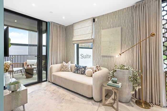 1 Bedroom Studio For Sale In West Parkside, London, SE10