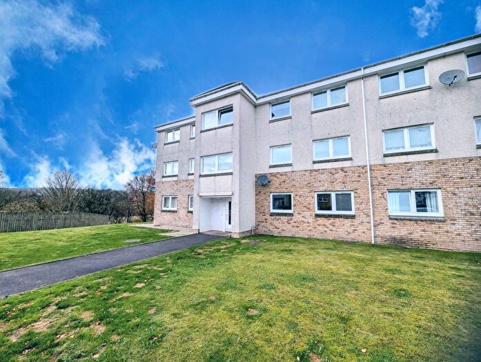 2 Bedroom Flat For Sale In Sanderling, Lesmahagow, Lanark, ML11