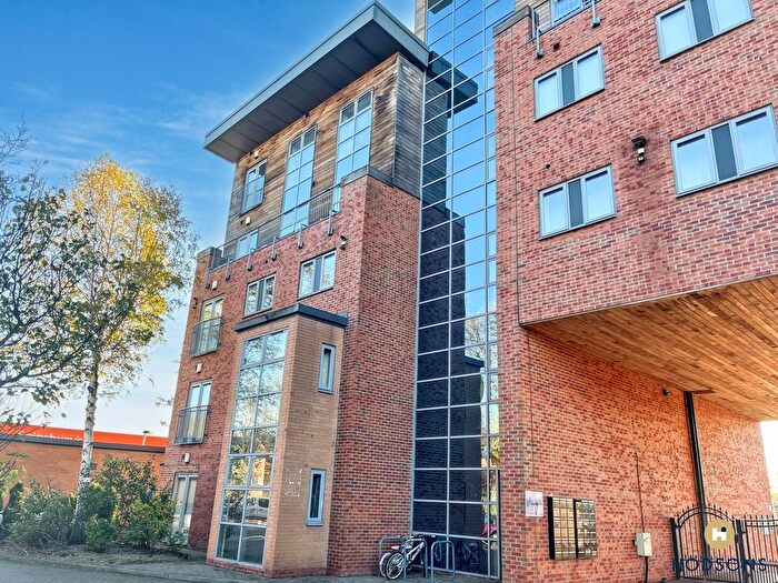 2 Bedroom Flat To Rent In The Pinnacle, Ings Road, Wakefield, WF1