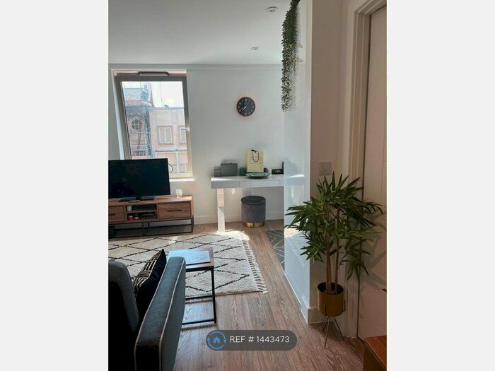 Studio To Rent In High Street, Colchester, CO1