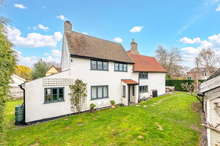 4 Bedroom Link Detached House For Sale In Moat Lane, Melbourn, SG8