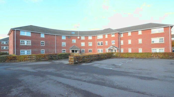 2 Bedroom Apartment To Rent In Turing Drive, RG12
