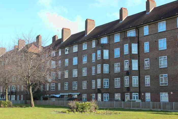 1 Bedroom Apartment To Rent In Homerton Road, E9