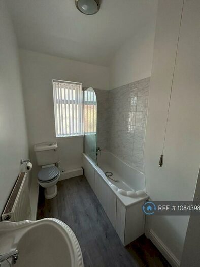 2 Bedroom Terraced House To Rent In Manor Road, Askern, Doncaster, DN6