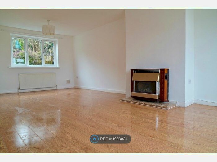 3 Bedroom Semi-Detached House To Rent In Edgeworth Road, Bath, BA2